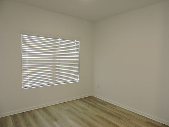 3rd image of 9629 Sagewood Dr