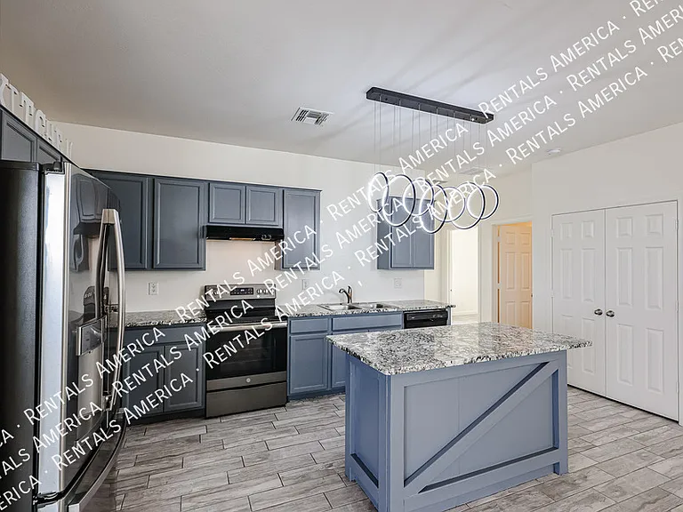 9820 W Sanna St — Photo 15