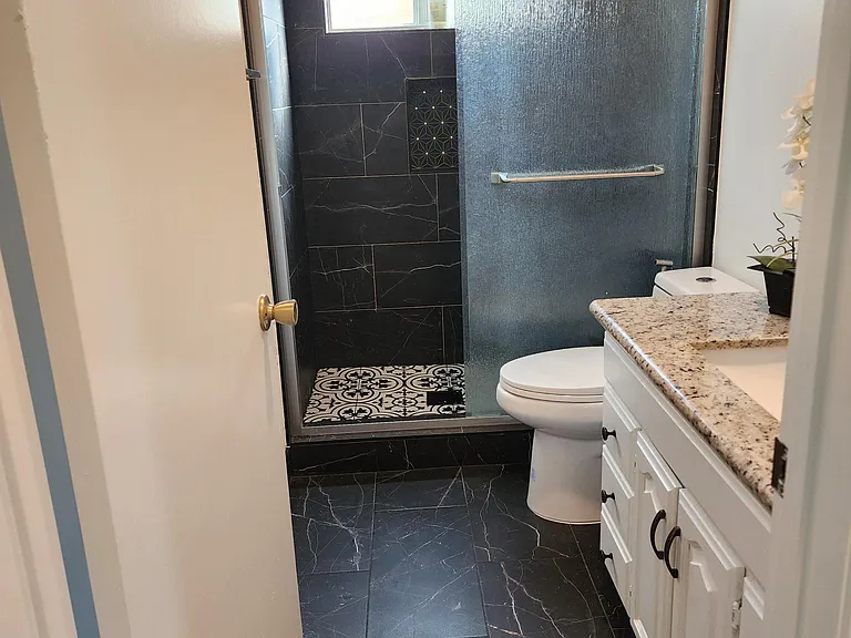 5522 Tyler Ct — Photo 9