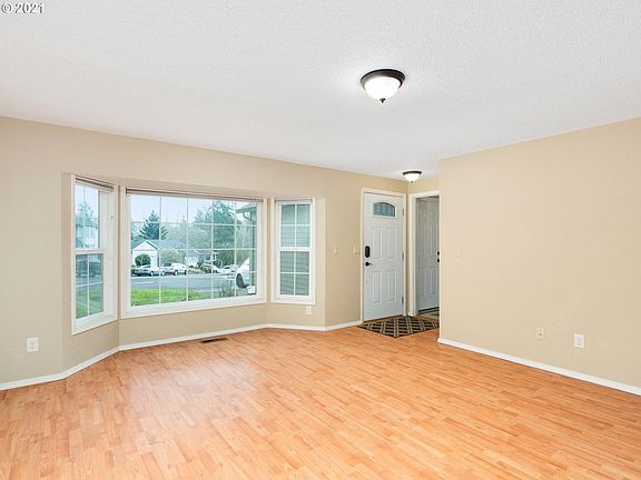 3rd image of 11467 SW Twin Park Pl