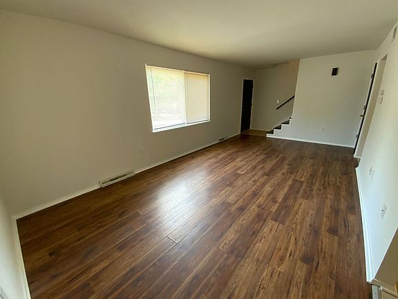 2nd image of 409-411 Brewer Dr #409