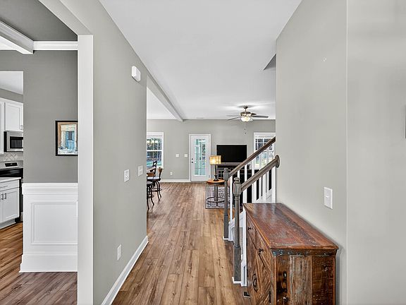 4th image of 520 Husketh Rd