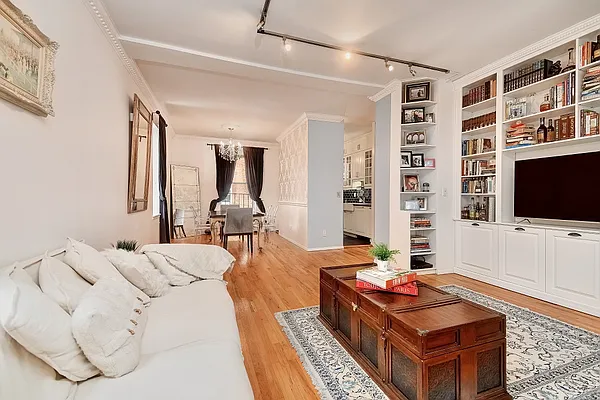 Sold by City Connections Realty | media 4
