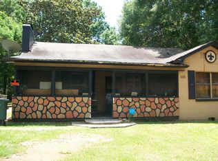 409 Sunset Dr, Columbia, MS 39429