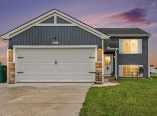 1700 Harper Grove Ln, Vicksburg, MI 49097