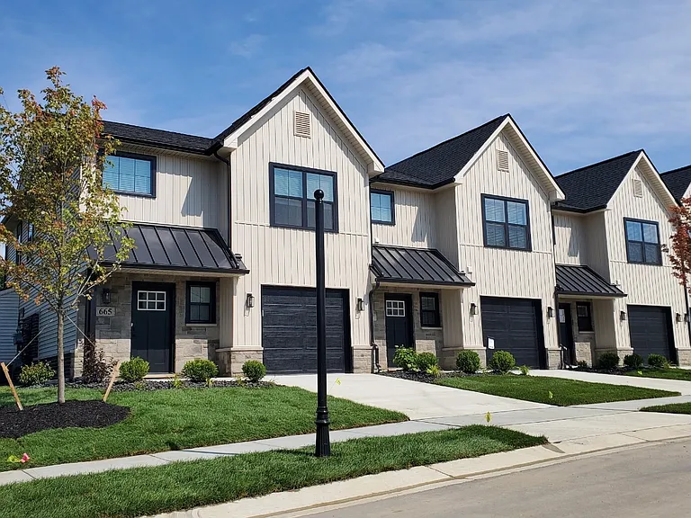 Ivy Townhomes — Photo 18
