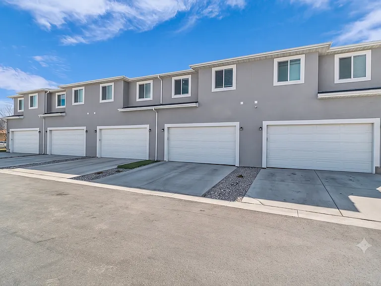 839 S 1760 E — Photo 25