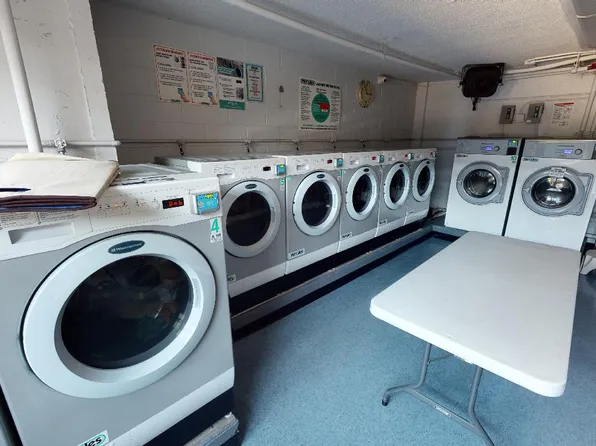 118-17 Union Turnpike image 45 of 49