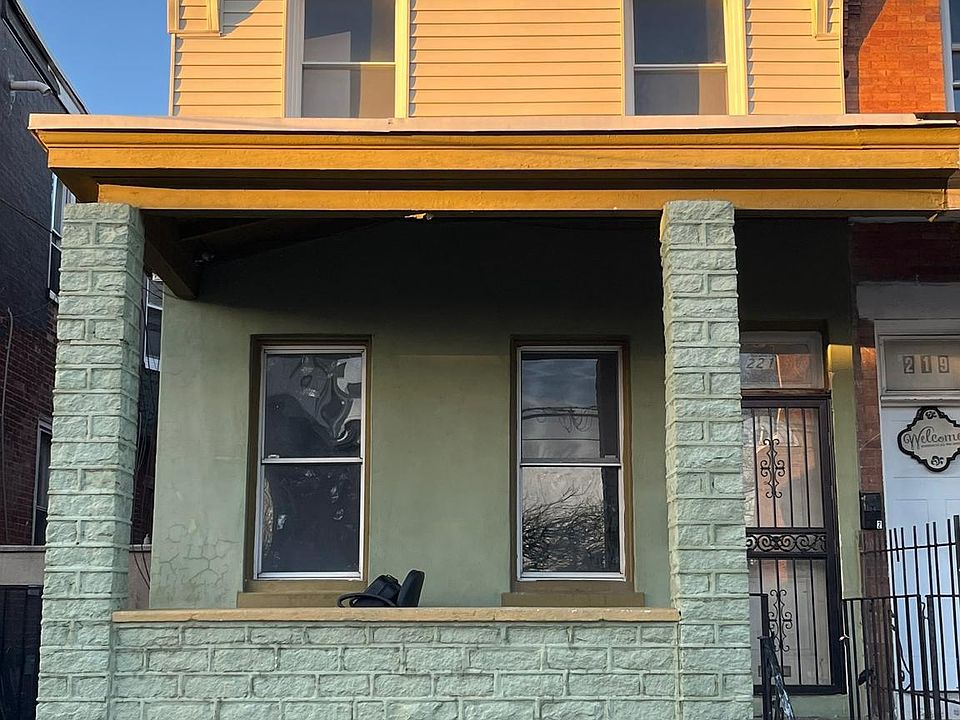 1st image of 221 W Louden St