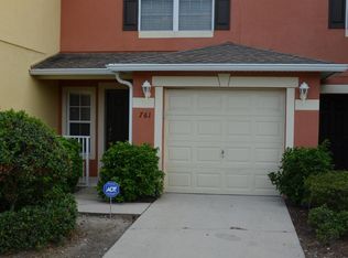 761 Cresting Oak Cir, Orlando, FL 32824