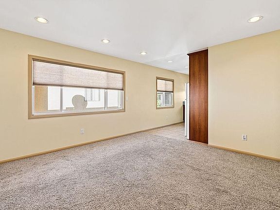 4th image of 113 N 1st St #D