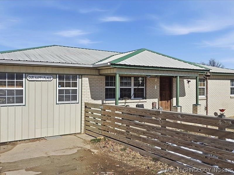 1st image of 472589 E Chewey Dr