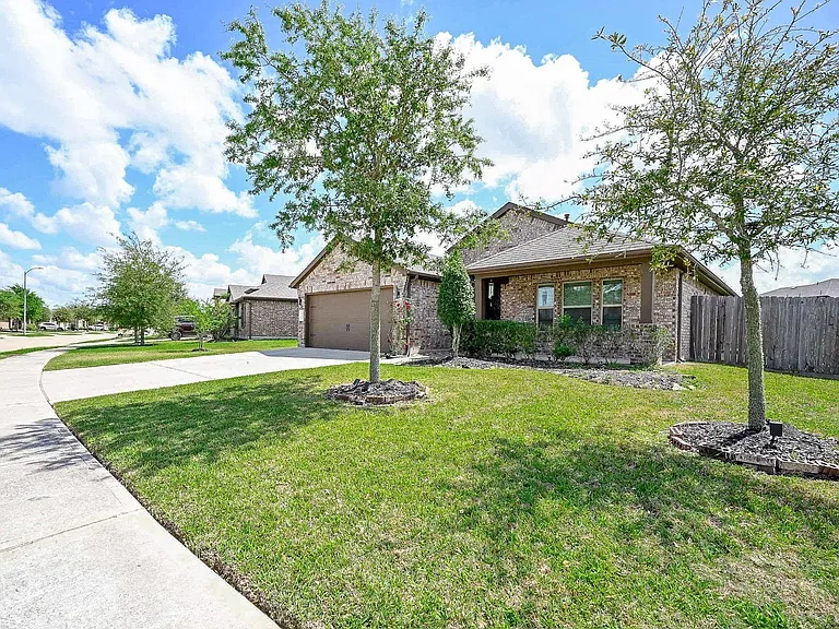 18335 Stablewood Manor Trl — Photo 2