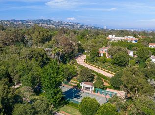 10372 W Sunset Blvd, Los Angeles, CA 90077