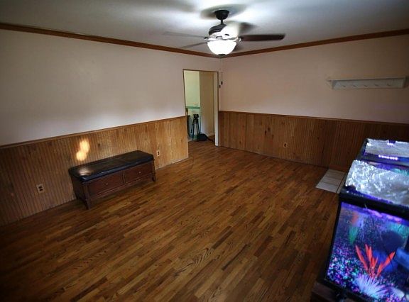 3rd image of 55603 Giddings Ct