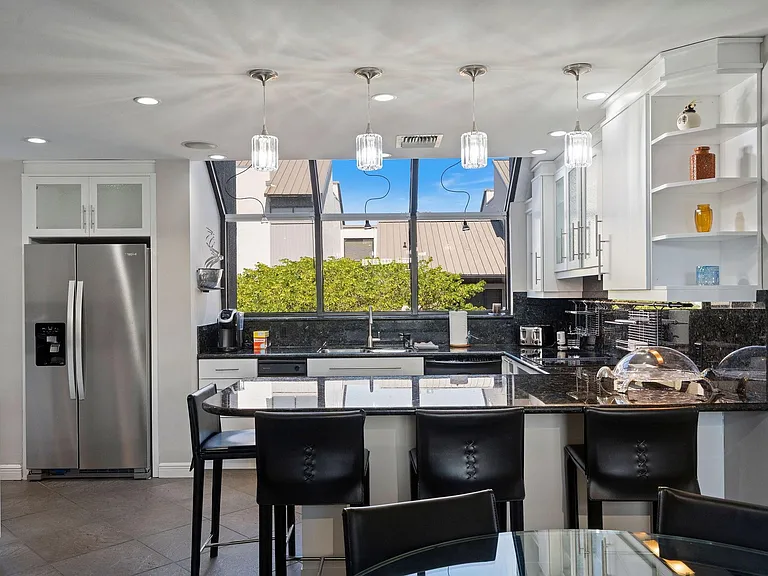 16 Portside Dr #16C — Photo 64