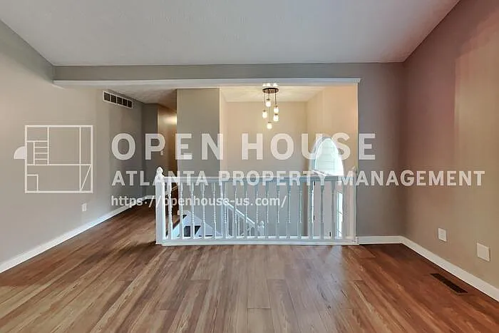 3 bed, 2.0 bath, 1438 sqft, $1,990 — Photo 3