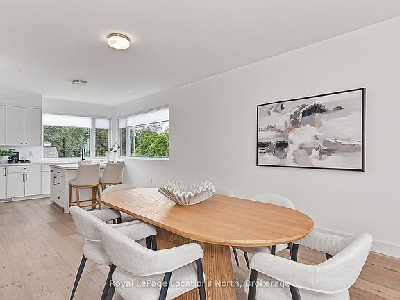 4th image of 25 Lansdowne St S #6