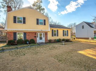 309 Brookedge Dr, Colonial Heights, VA 23834