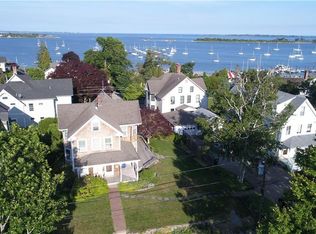 75 High St, Noank, CT 06340