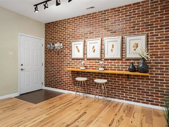 4th image of 4121 Westminster Pl