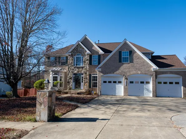 13522 Persian Ct, Woodbridge, VA 22193