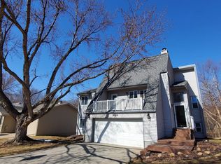 16556 Dorcas St, Omaha, NE 68130