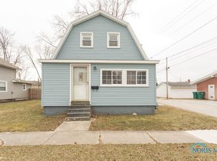 103 W 5th St, Genoa, OH 43430