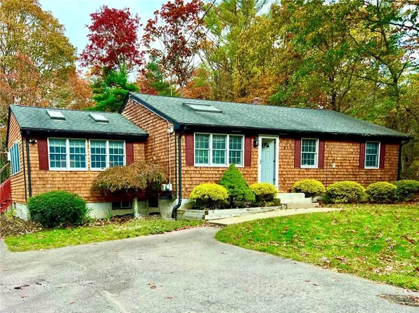 139 Scapa Flow Rd, Charlestown, RI 02813