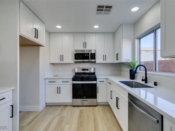 5601 Allison Ct, Las Vegas, NV 89122