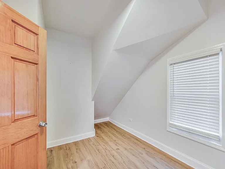 2719 N Ridgeway Ave #1 — Photo 11