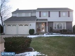 15 Capella Rd, Turnersville, NJ 08012