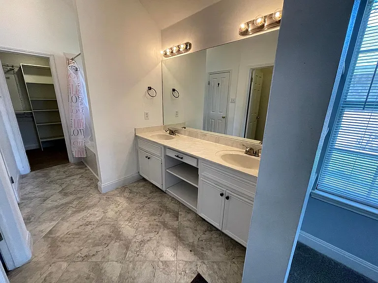 3822 Newland Dr — Photo 5