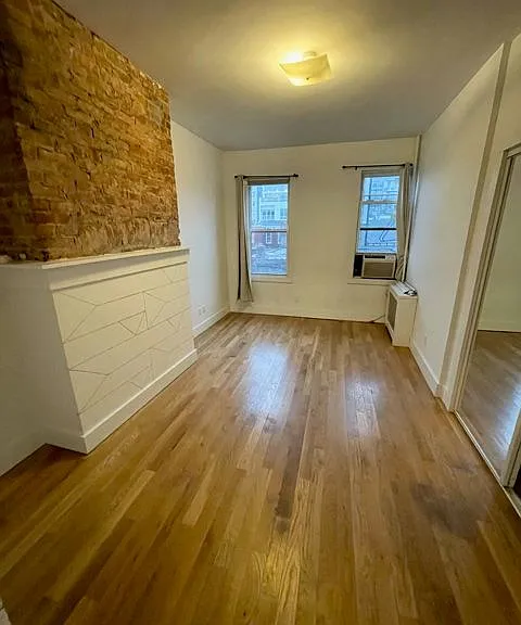 439 Meeker Ave #2L — Photo 3