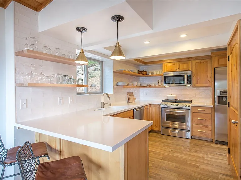 312 Park Ln — Photo 11