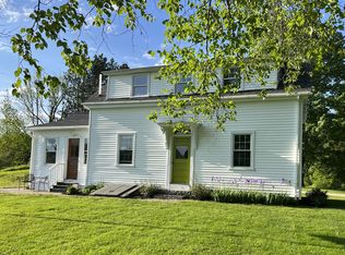 9 Dunbar Dr, Farmingdale, ME 04344