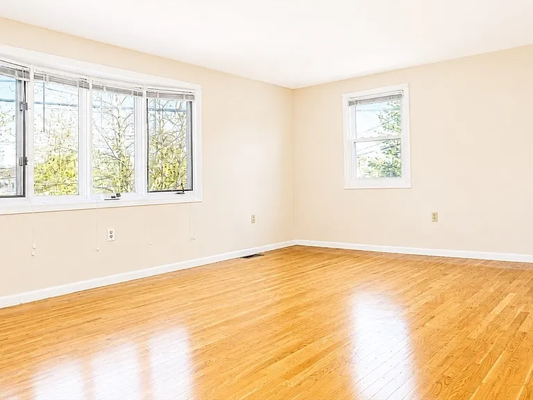 160 Cypress St #160 — Photo 3