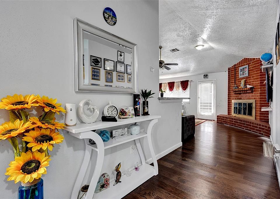 1st image of 15307 Evergreen Place Drive