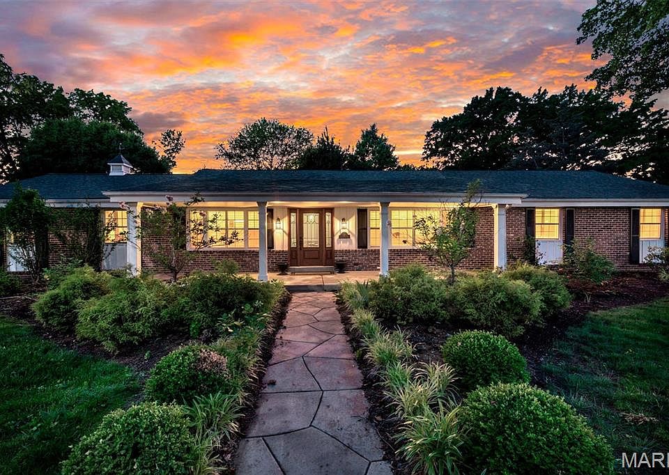 1st image of 24 Country Fair Ln