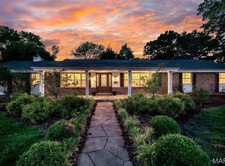 24 Country Fair Ln, Saint Louis, MO 63141