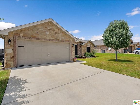3rd image of 2506 Montague County Dr
