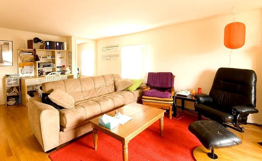 1st image of 613 W Briar Pl #1216