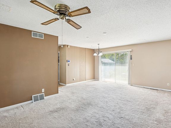 5th image of 2816 S Martinson Ave