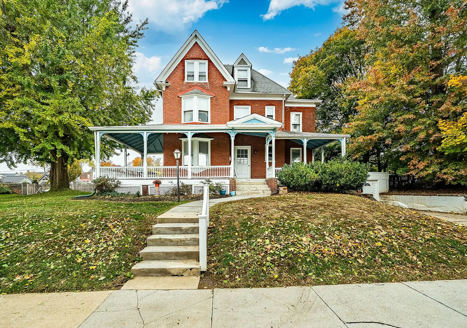 Charming 2BR Apartment Near Downtown West Chester — Photo 3