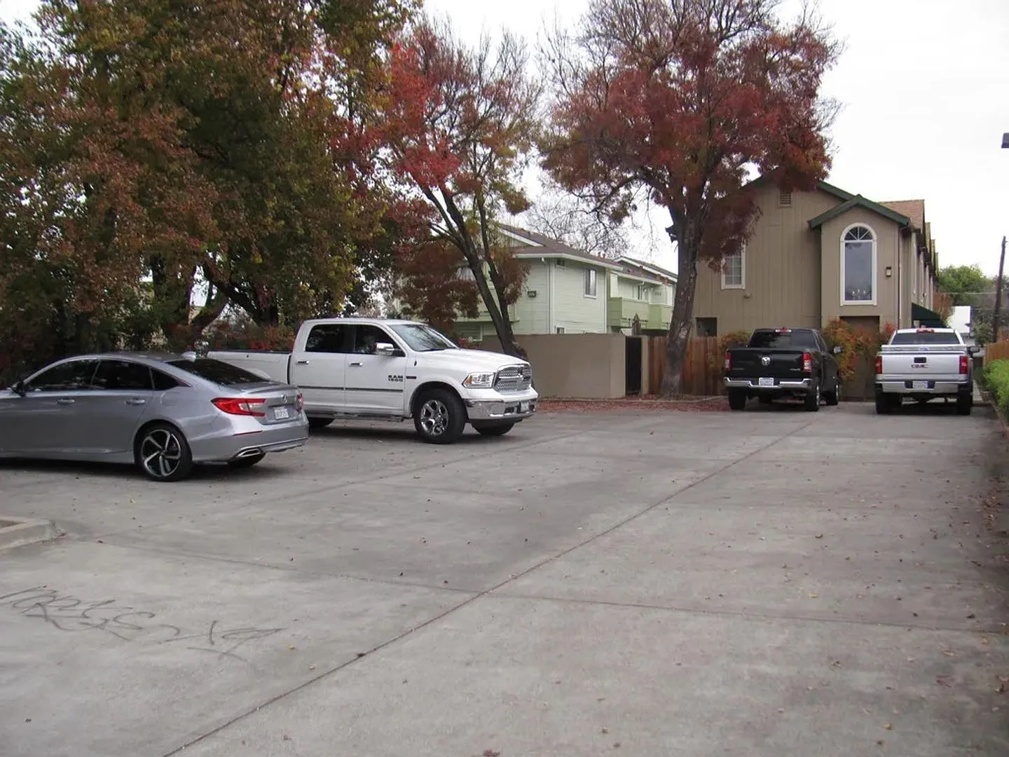Summertree Lane 4 Plex — Photo 1