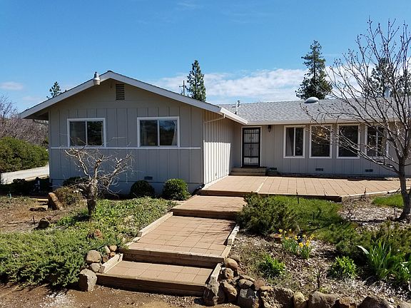 2nd image of 28479 Moraine Way