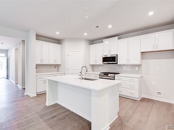 3rd image of 5413 Grandin Ave #3-1