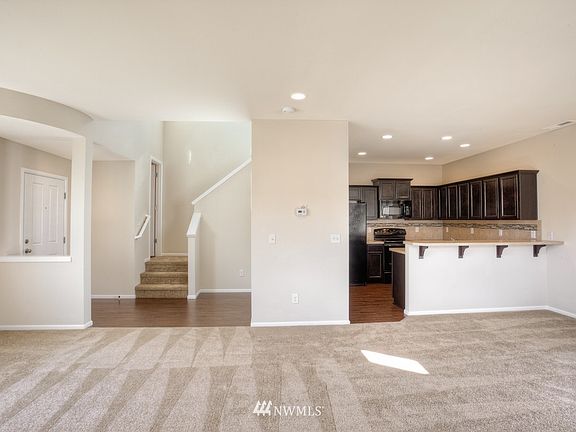 4th image of 1613 180th StCt E #178