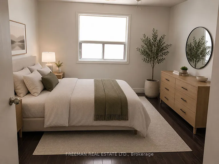1022 Gerrard St E #2 — Photo 10