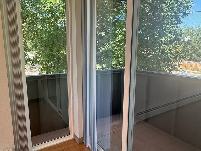 2990 Glenwood Dr #5 — Photo 3
